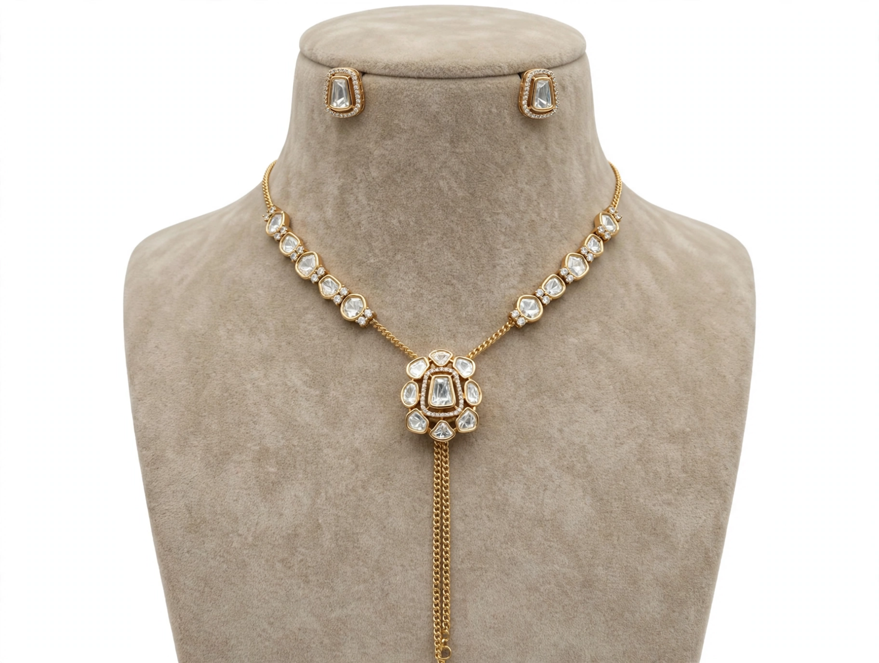 Shape Y-Hasli with Central Floral Pendant